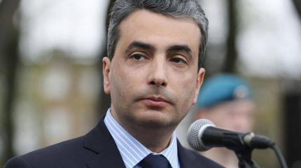 Шлосберг: победитель праймериз не должен сниматься с выборов Шлосберг: победитель праймериз не должен сниматься с выборов