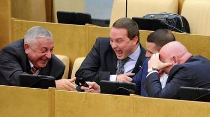 Российская власть распоясалась, народ безмолвствует, предателей все больше Российская власть распоясалась, народ безмолвствует, предателей все больше