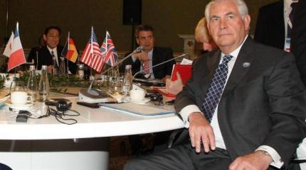 Нехитрая дипломатия Техасского Т-рекса: Трамп насадит Асада на «ось зла» Нехитрая дипломатия Техасского Т-рекса: Трамп насадит Асада на «ось зла»