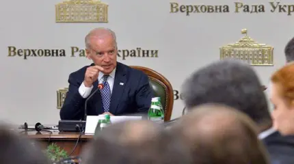 Олигархи и народ Украины: процесс доения бесхозных коров начался Олигархи и народ Украины: процесс доения бесхозных коров начался