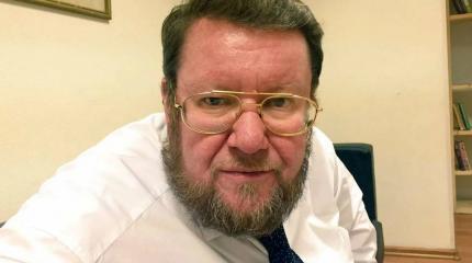 Евгений Сатановский: На Украину давно пора выдвигать танки Евгений Сатановский: На Украину давно пора выдвигать танки