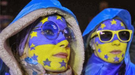Евросоюз жестоко унизил Киев: безвиз даже папуасам, лишь бы не Украине Евросоюз жестоко унизил Киев: безвиз даже папуасам, лишь бы не Украине