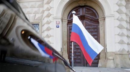 Отношения с Прагой: снять лайковые перчатки и надеть «ежовые рукавицы»! Отношения с Прагой: снять лайковые перчатки и надеть «ежовые рукавицы»!
