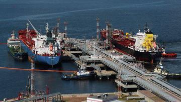 Венесуэла вынуждена закупать нефть за рубежом Венесуэла вынуждена закупать нефть за рубежом