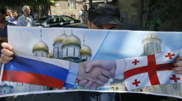 Выборы в Грузии: Народ за Россию, власти - против