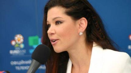 Певица Руслана: Украинцам "пора снять с себя шаровары и вышиванки"