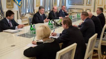 Робкий Порошенко может превратить «Минск-2» в «Минск-3» Робкий Порошенко может превратить «Минск-2» в «Минск-3»