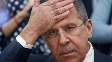Маневр провалился: новых дипломатов из РФ не пускают