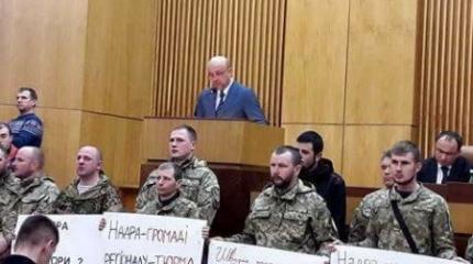 Ветераны АТО шантажируют Порошенко российской фабрикой «Рошен»