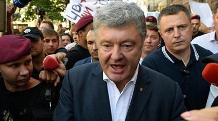 «Марш Петра» против «шествия Зеленского»: Порошенко готовит третий Майдан