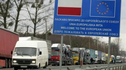 Правительство Польши не намерено возобновлять приграничный режим с РФ Правительство Польши не намерено возобновлять приграничный режим с РФ