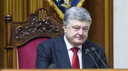 Клоунада в Раде: Порошенко сбежал из парламента и готов на «компромисс» Клоунада в Раде: Порошенко сбежал из парламента и готов на «компромисс»
