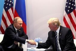 Удачный саммит для России: рукопожатие Путина и Трампа даст свой эффект Удачный саммит для России: рукопожатие Путина и Трампа даст свой эффект