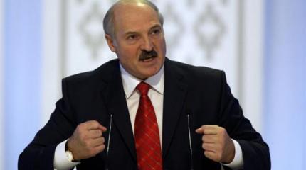 Лукашенко в отношениях с Россией и Западом пошел ва-банк Лукашенко в отношениях с Россией и Западом пошел ва-банк