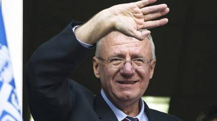 Воислав Шешель будет бороться за пост президента Сербии Воислав Шешель будет бороться за пост президента Сербии