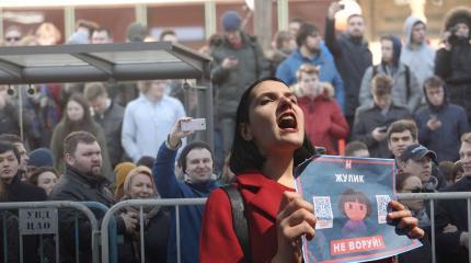 Телевизор, прощай. Что показали "антикоррупционные" протесты Навального Телевизор, прощай. Что показали "антикоррупционные" протесты Навального