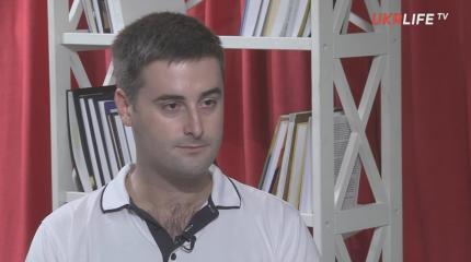 Молчанов: Украину уже не спасет введение военного положения Молчанов: Украину уже не спасет введение военного положения