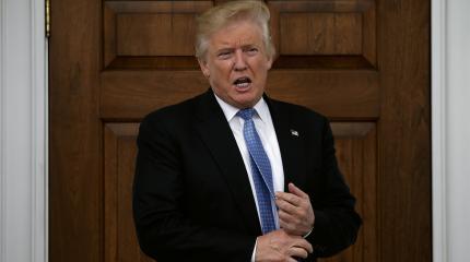 Трамп заявил о фальсификации на выборах в трех штатах Трамп заявил о фальсификации на выборах в трех штатах