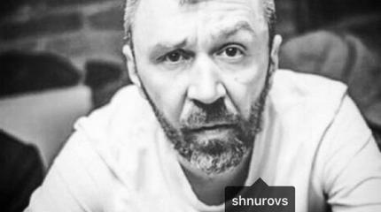 Шнуров сказал, что думает о предложении отправить его на Евровидение Шнуров сказал, что думает о предложении отправить его на Евровидение