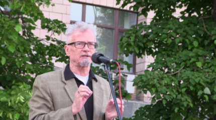 Лимонов: мне наплевать на запрет российских книг на Украине Лимонов: мне наплевать на запрет российских книг на Украине
