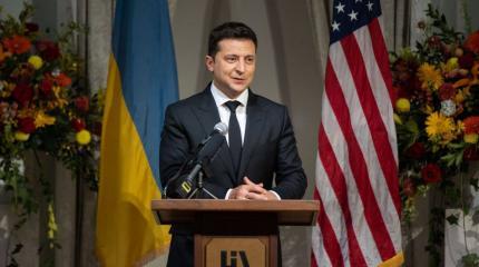 Зеленский: Меня уговаривают не идти на второй президентский срок Зеленский: Меня уговаривают не идти на второй президентский срок