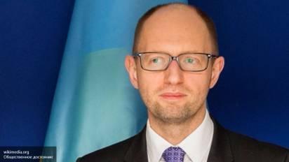 Абсурд по-украински: истребителя Яценюка подбила инфляция Абсурд по-украински: истребителя Яценюка подбила инфляция