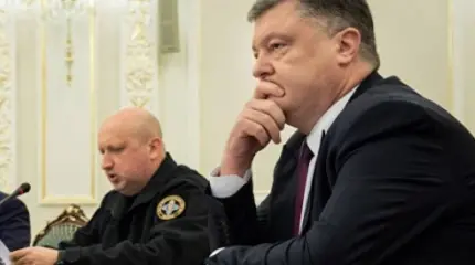 Военное положение на Украине - способ решения проблемы удержания власти Военное положение на Украине - способ решения проблемы удержания власти