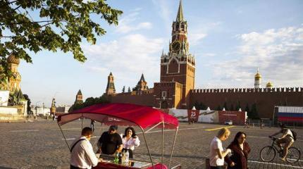 В ноябре станет ясно, по какому пути мы пойдем В ноябре станет ясно, по какому пути мы пойдем