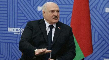 Лукашенко снял трубку: Париж первым прогнулся под Минск