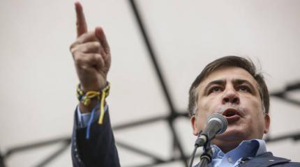 Саакашвили: Янукович надел скальп Порошенко Саакашвили: Янукович надел скальп Порошенко
