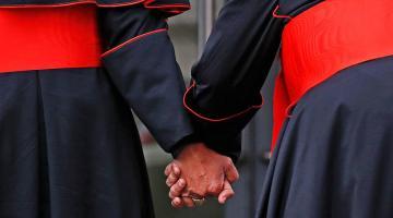 Гомосексуализм для православных и католиков — новый фронт борьбы добра и зла в мире