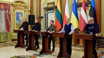 Запад решил дать России «генеральное сражение», забыв про Сталинград Запад решил дать России «генеральное сражение», забыв про Сталинград