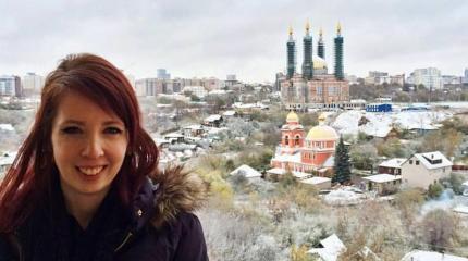 «Водка, холодная погода, борщ»: яркие впечатления американки о жизни в РФ «Водка, холодная погода, борщ»: яркие впечатления американки о жизни в РФ