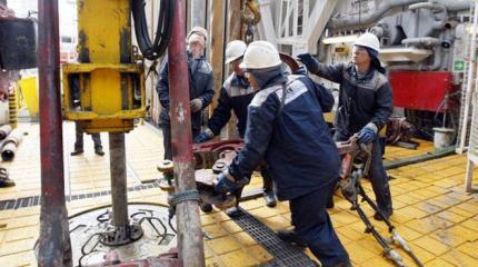 Россия в нефтяной яме Россия в нефтяной яме