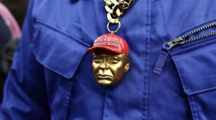 Дуэль на кошельках: Демократы хотят тряхнуть Трампа