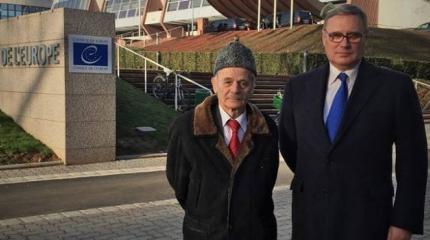 Касьянов встретился с Джемилевым и пообещал отдать Украине Крым Касьянов встретился с Джемилевым и пообещал отдать Украине Крым