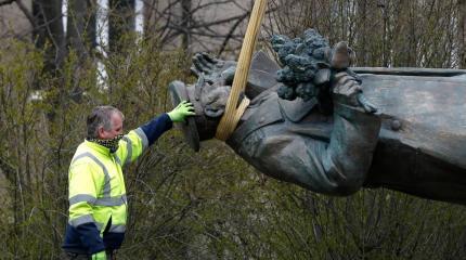 Европа революционными темпами избавляется от исторической памяти Европа революционными темпами избавляется от исторической памяти