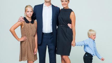 Ботинки за 50 000 рублей? А во что Навальный одевает свою жену? Ботинки за 50 000 рублей? А во что Навальный одевает свою жену?