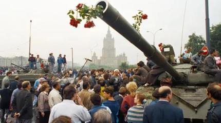 35 лет назад они сидели в Кремле, пьянствовали, отмечая разгром СССР