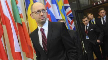 Яценюк: 60% «европейских законов» остаются лежать на полках в ВРУ