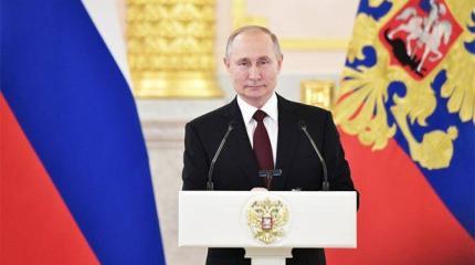 «Отцом нации» Путина делает пропаганда «Отцом нации» Путина делает пропаганда