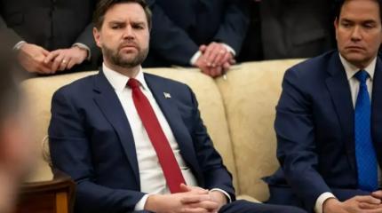 Раскол в Белом доме: СМИ раскрыли разногласия советников главы США по РФ Раскол в Белом доме: СМИ раскрыли разногласия советников главы США по РФ