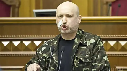 Турчинов на Майдане: «Кровью умоетесь! Десять русских за украинца!»