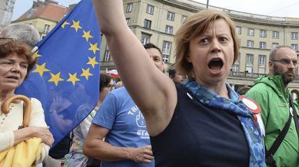 Польша приперла Еврокомиссию к стенке: Надоели двойные стандарты