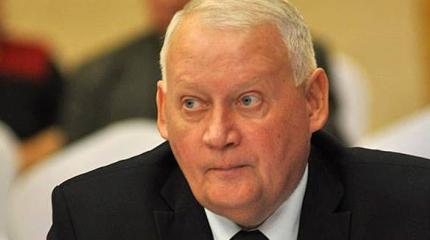 Солозобов: Польша застряла между свастикой и серпом с молотом Солозобов: Польша застряла между свастикой и серпом с молотом