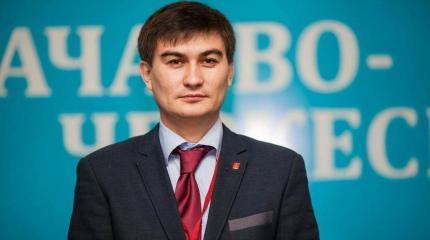 Депутат Туркменов добился демонтажа плаката с русским полководцем Суворовым Депутат Туркменов добился демонтажа плаката с русским полководцем Суворовым