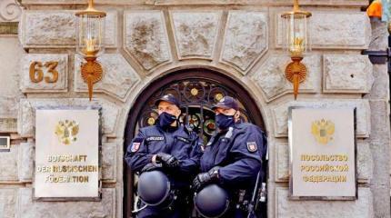 Берлин решил напакостить России накануне Дня Победы Берлин решил напакостить России накануне Дня Победы