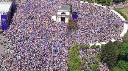 «Эффект Байдена»: Антироссийский митинг Санду обернулся конфузом