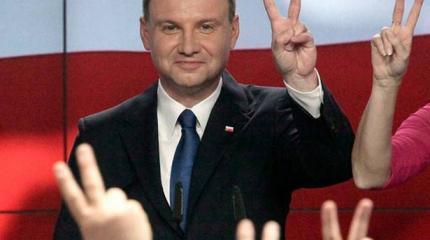 Дуда побрезговал встречей с Порошенко Дуда побрезговал встречей с Порошенко