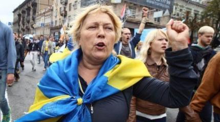 Украинцев озадачили вопросом: считают ли они жителей Донбасса предателями? Украинцев озадачили вопросом: считают ли они жителей Донбасса предателями?